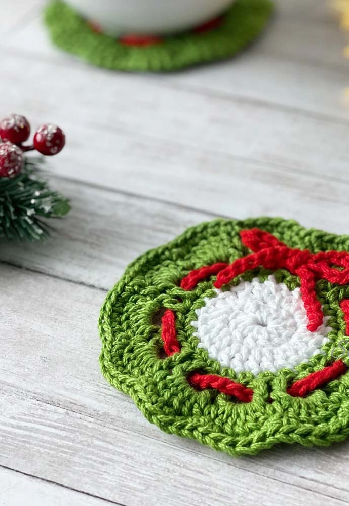 Crochet Christmas Wreath - 06