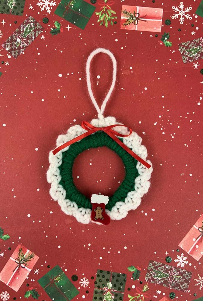 Crochet Christmas Wreath - 12