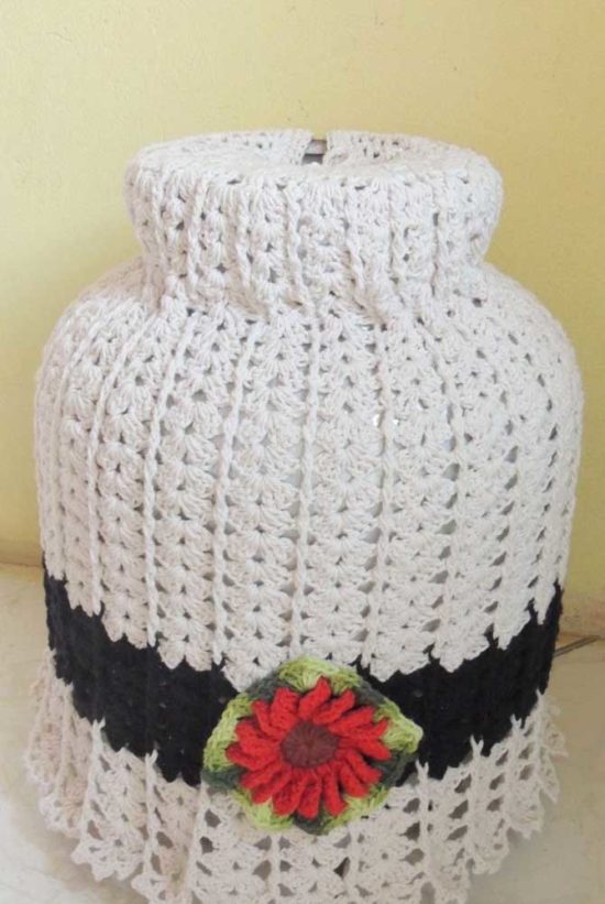 Crochet bottle cover - 10