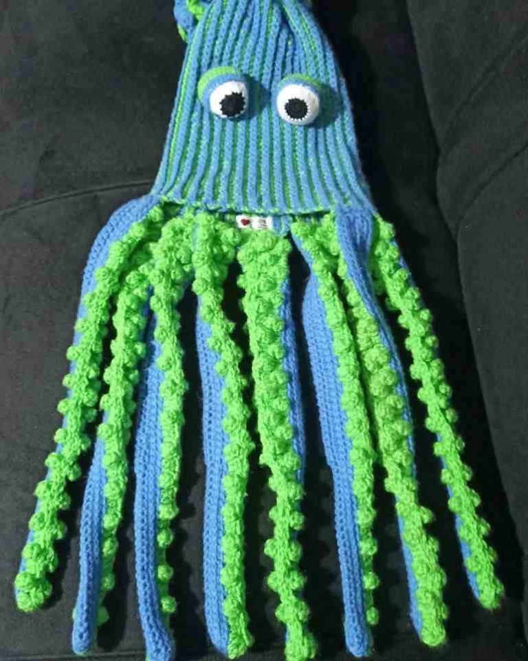 Crochet hat - 32
