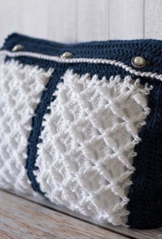 Crochet pillow cover - 31