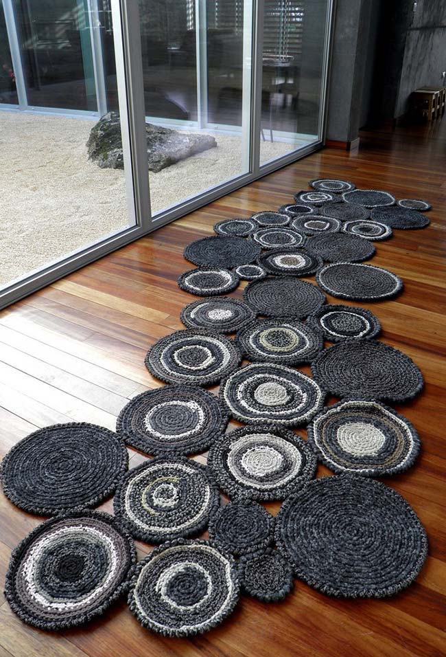 Round crochet rug - 20