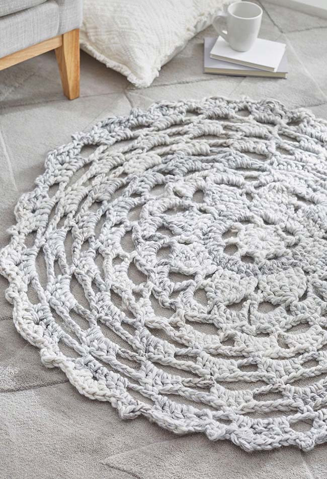 Round crochet rug - 23