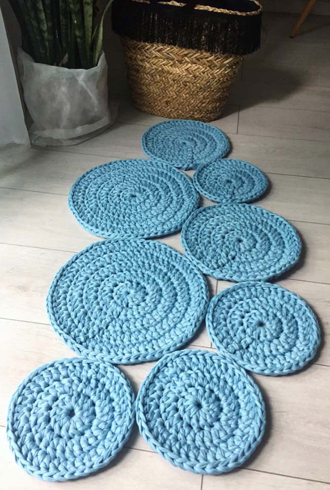 Round crochet rug - 49