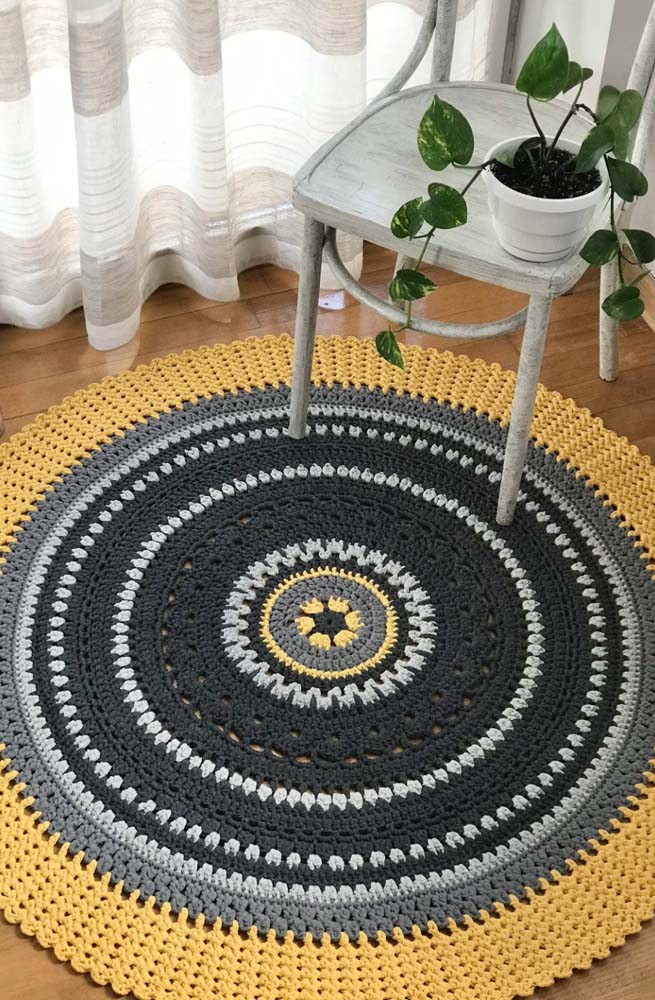 Round crochet rug for living room-020