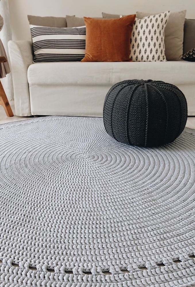 Round crochet rug for living room-035