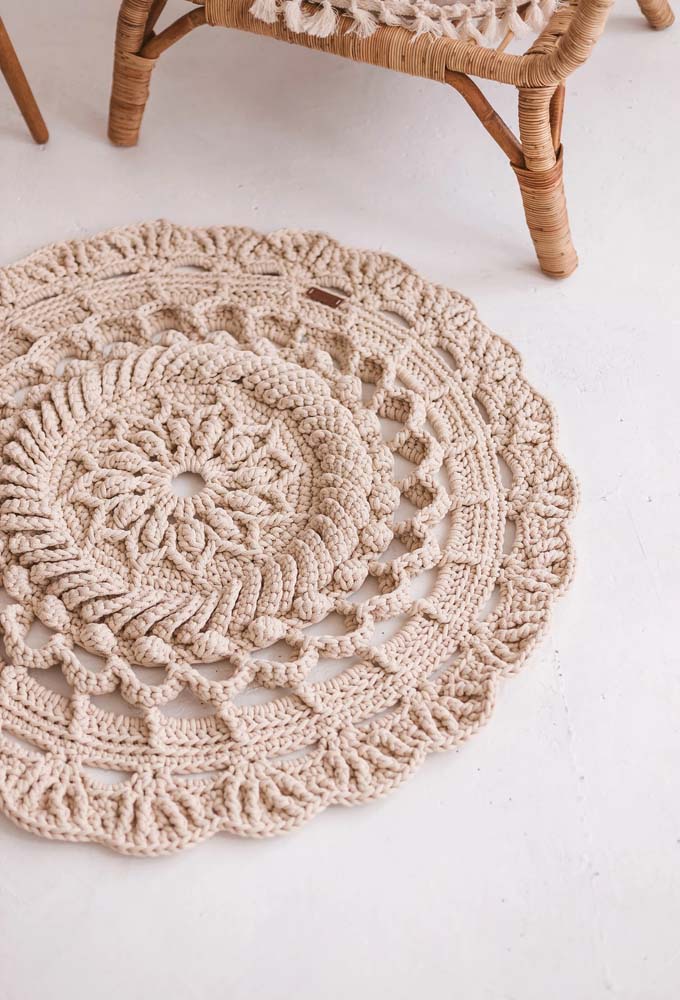 Round crochet rug for living room-047