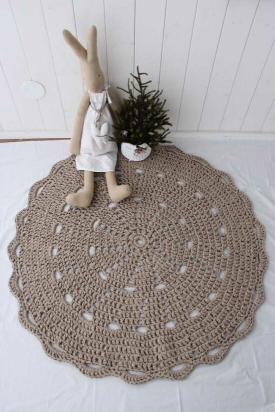 Simple crochet rug - 114