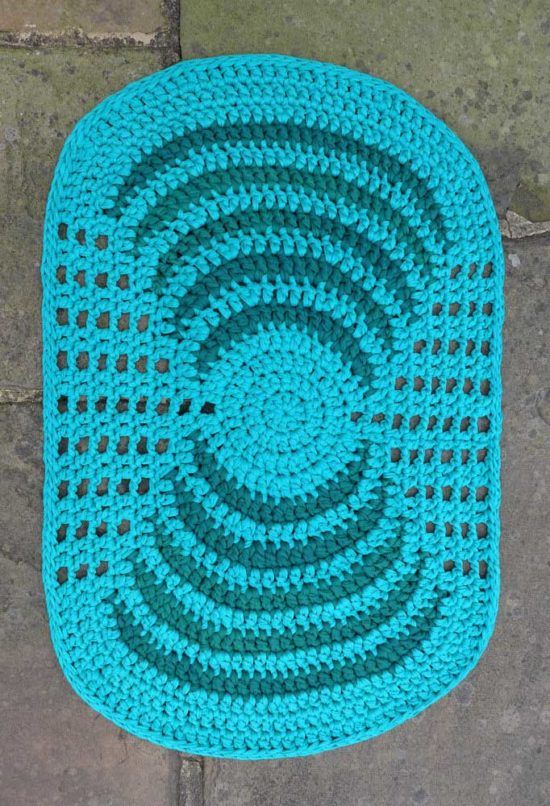 Simple crochet rug - 22