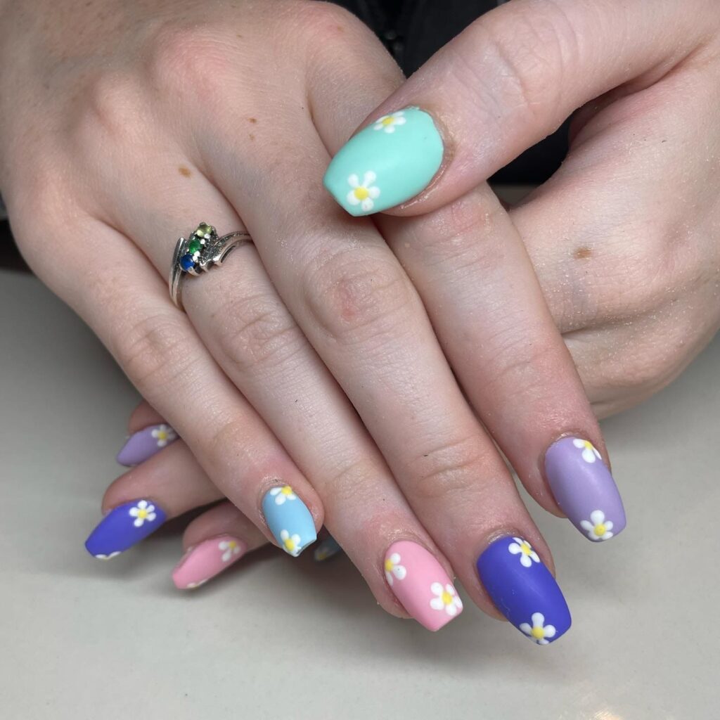 Colorful nail-014