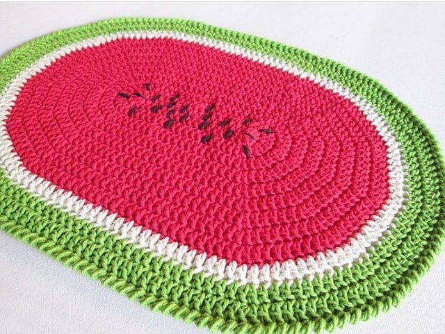 Oval crochet rug - 26