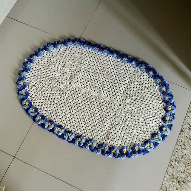Oval crochet rug - 30