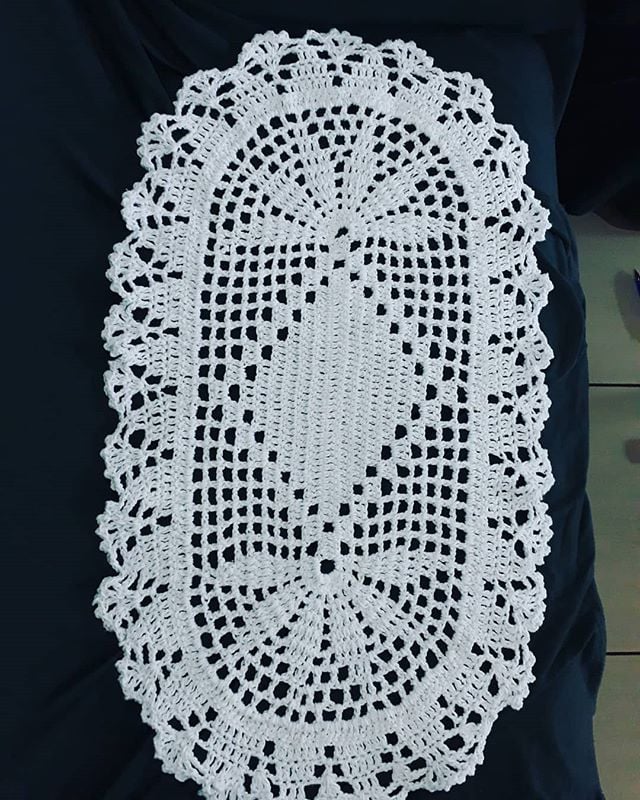 Oval crochet rug - 64