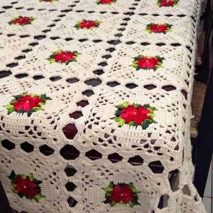 crochet tablecloth - 07