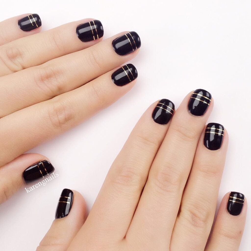 decorated black nails-041