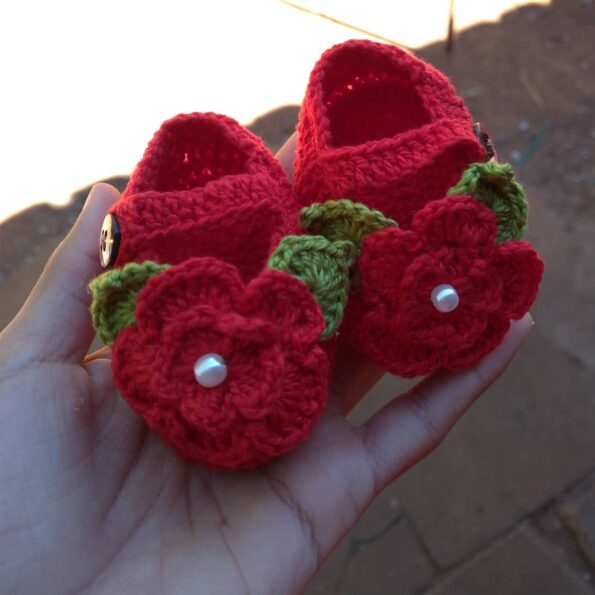 Crochet booties - 09