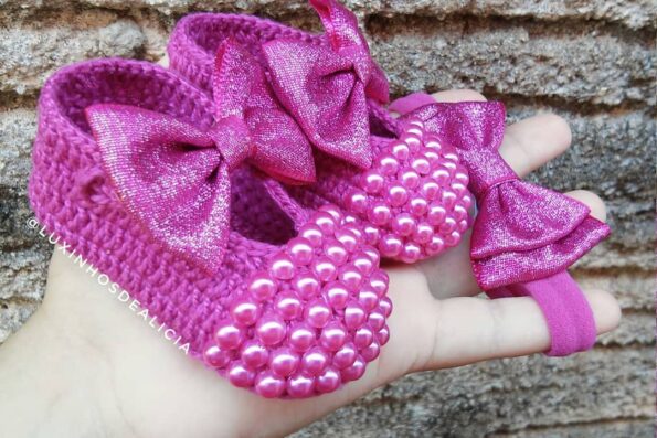 Crochet booties - 14