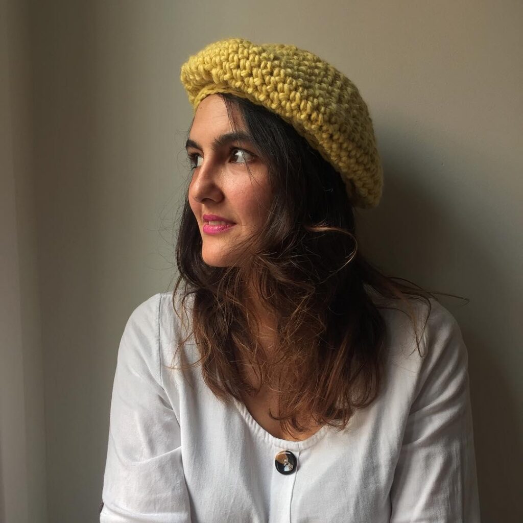 Crochet beret classic and charming piece for the coldest days - 03