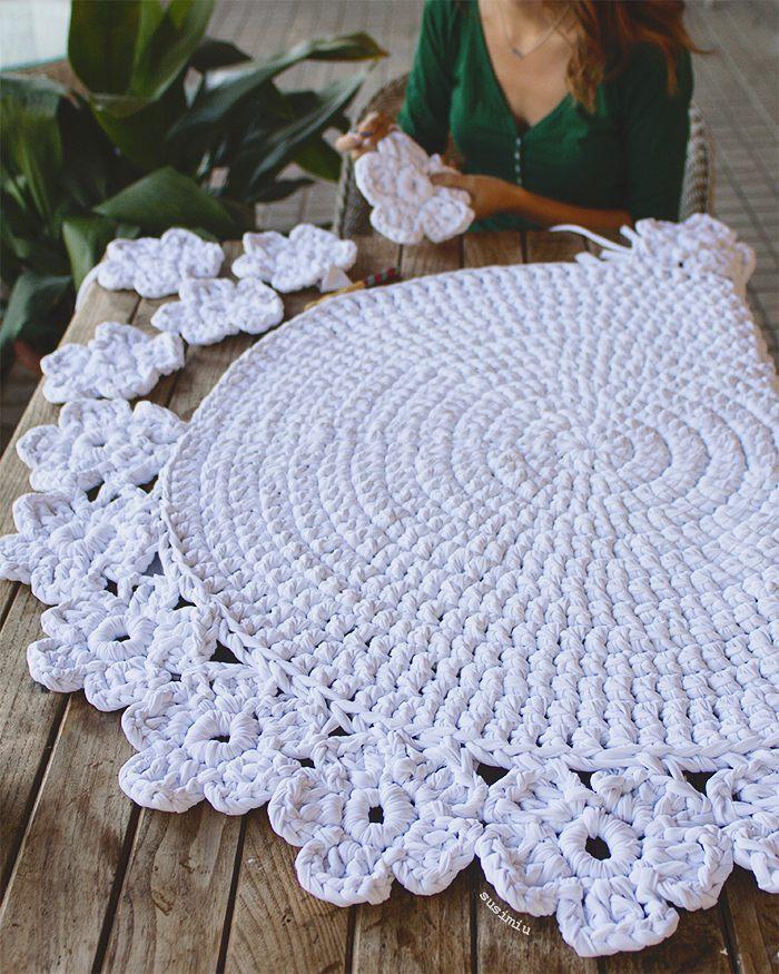 Crochet rug with flowers photos graphics and tutorials for you to make your own - 09