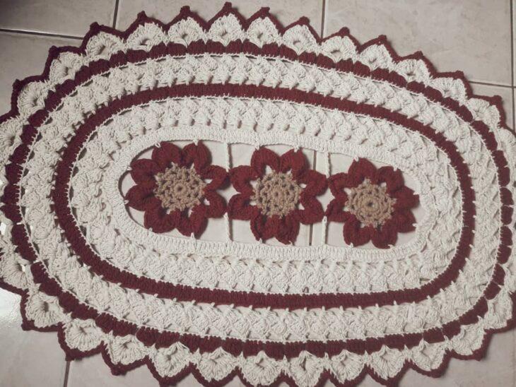 Crochet rug with flowers photos graphics and tutorials for you to make your own - 22