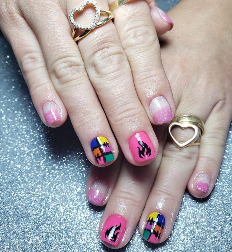 Festa Junina nail ideas for a complete themed look -16