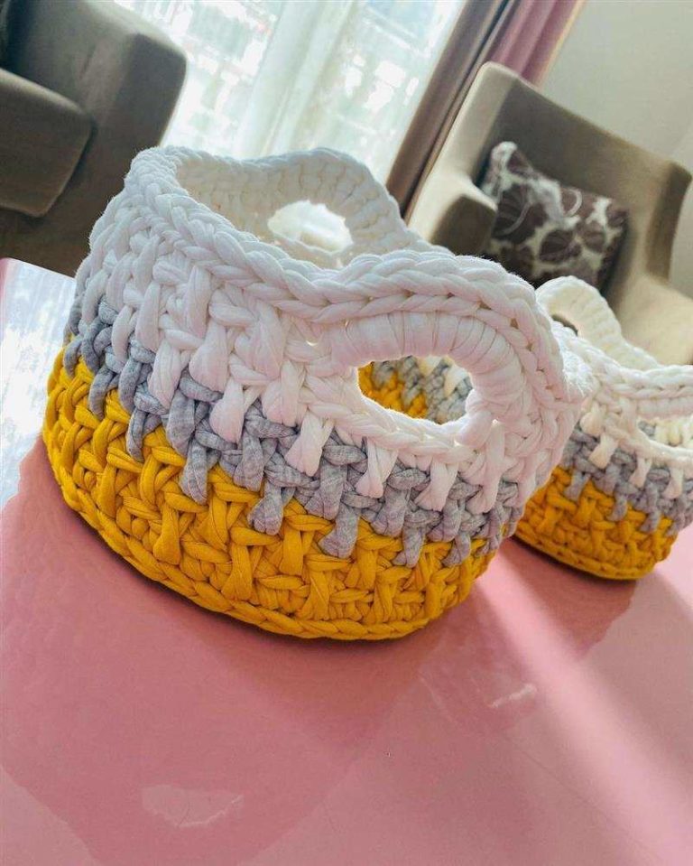 Modern models of crochet baskets to decorate your environment - 06